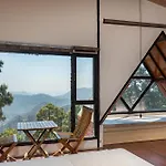 Stayvista At Tatvam - Mountain Views, Pool, Ac