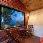 Stayvista At Tatvam - Mountain Views, Pool, Ac