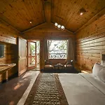 Aavaas Hill Resort
