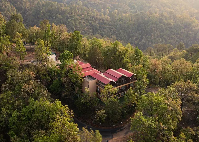 Aavaas Hill Resort