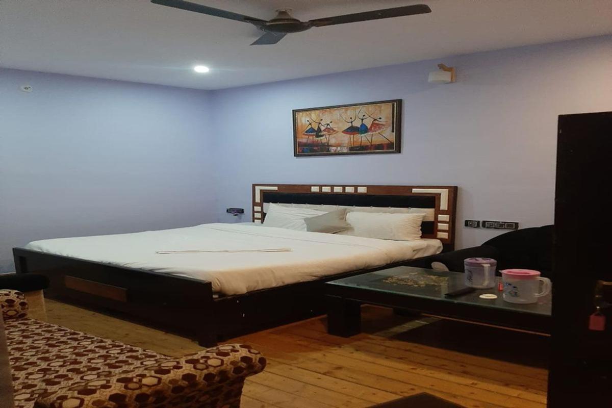 Lodge Periyar Herbal Resort And Hotel