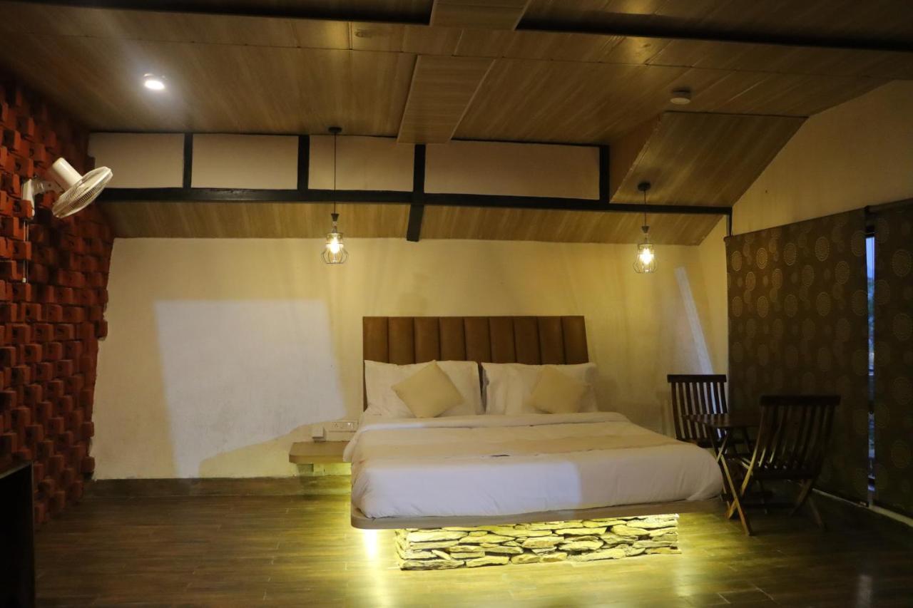 Stayvista At Tatvam - Mountain Views, Pool, Ac *