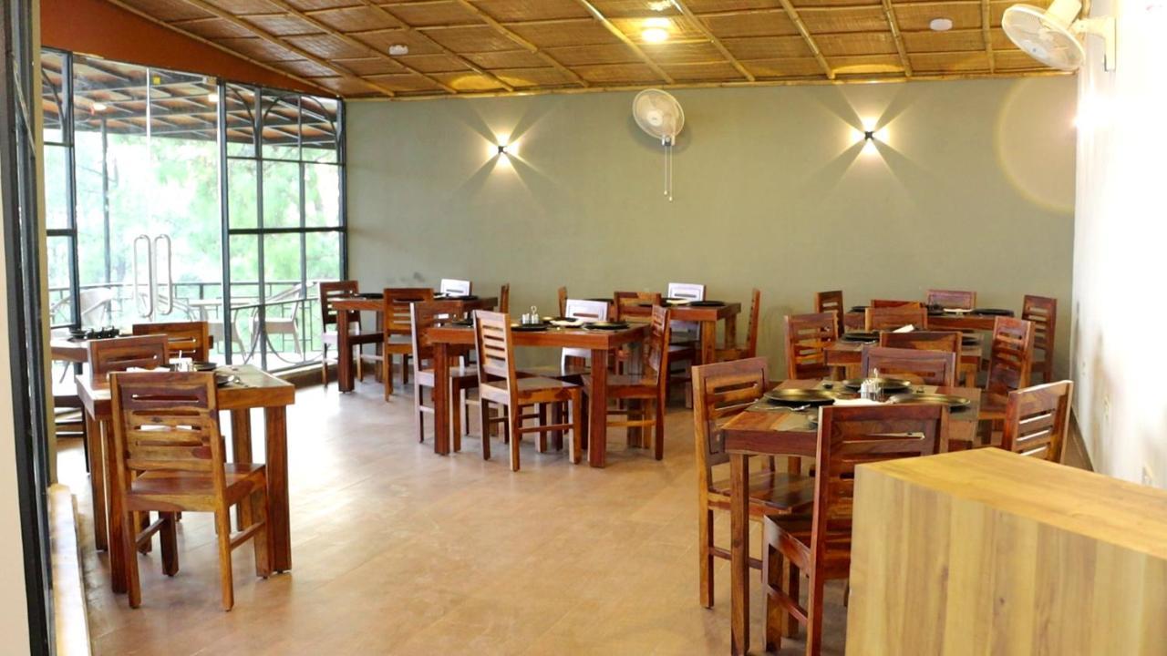 Stayvista At Tatvam - Mountain Views, Pool, Ac * Lansdowne