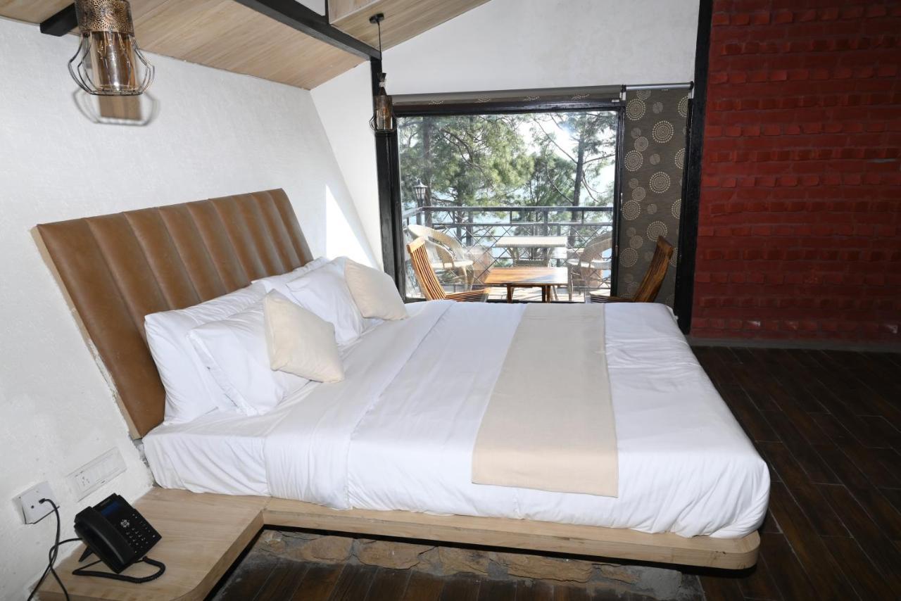 Hotel Stayvista At Tatvam - Mountain Views, Pool, Ac Lansdowne