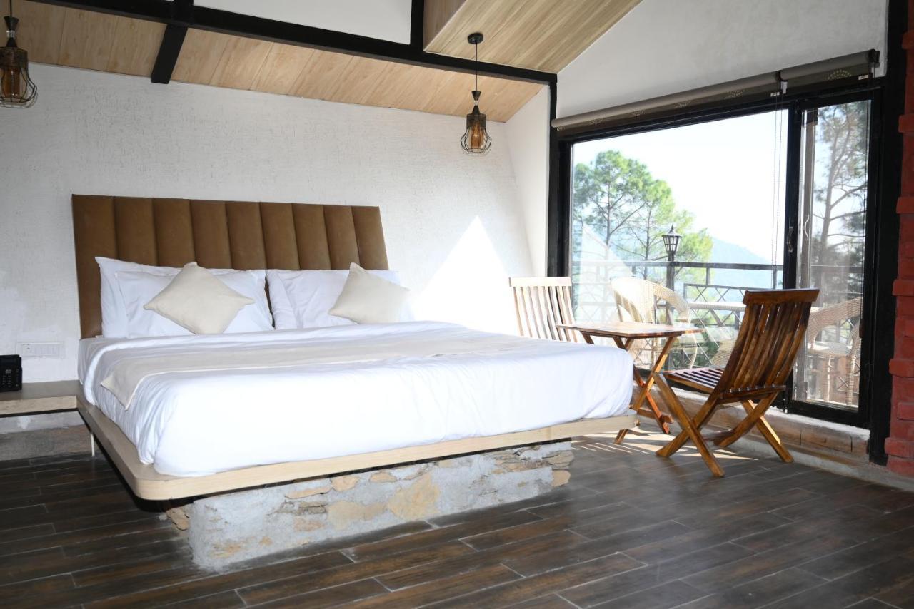 Stayvista At Tatvam - Mountain Views, Pool, Ac Hotel Lansdowne