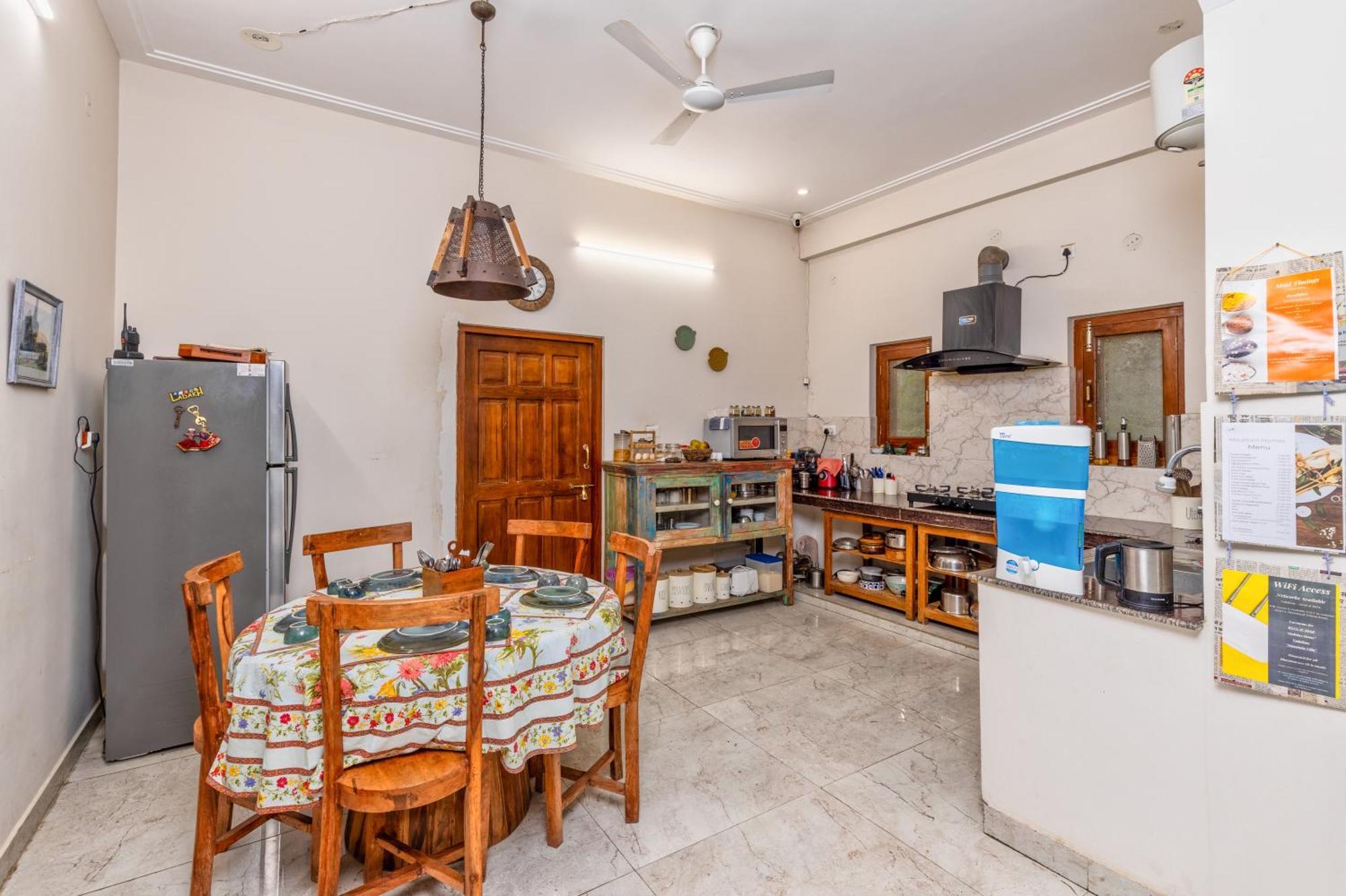 By Mountain Homes- * Lansdowne