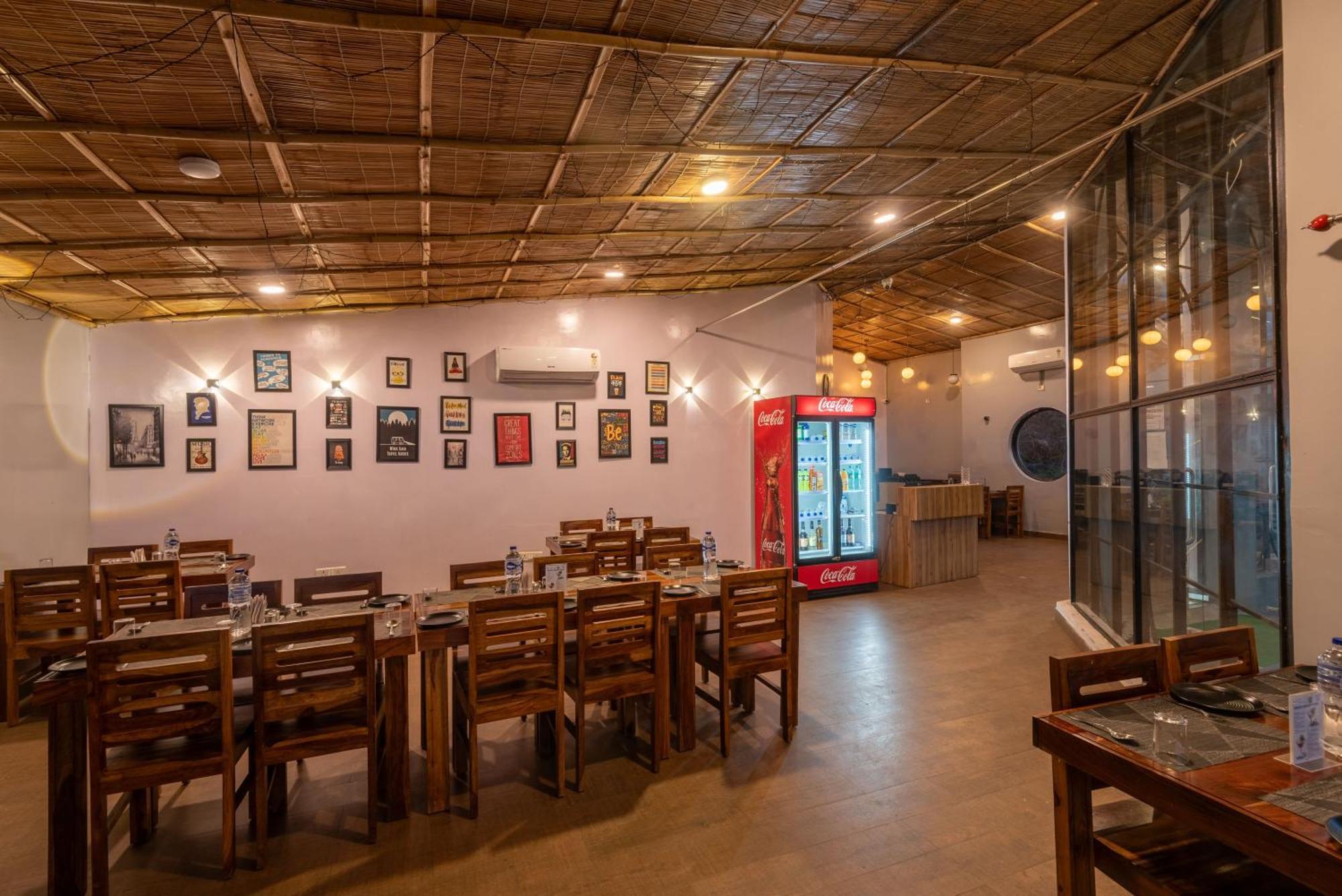 Hotel Stayvista At Tatvam - Mountain Views, Pool, Ac