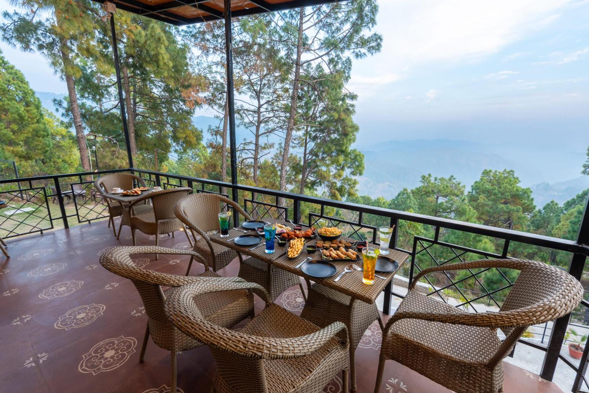 Stayvista At Tatvam - Mountain Views, Pool, Ac *