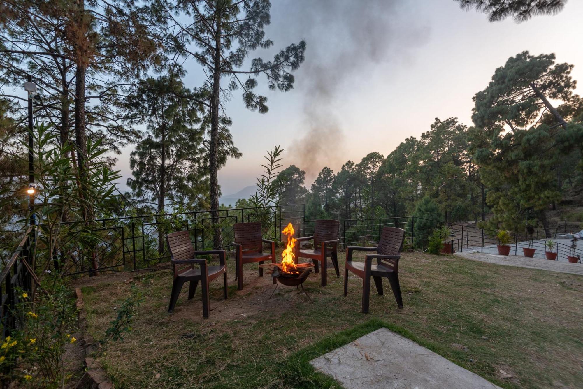 Stayvista At Tatvam - Mountain Views, Pool, Ac Hotel Lansdowne