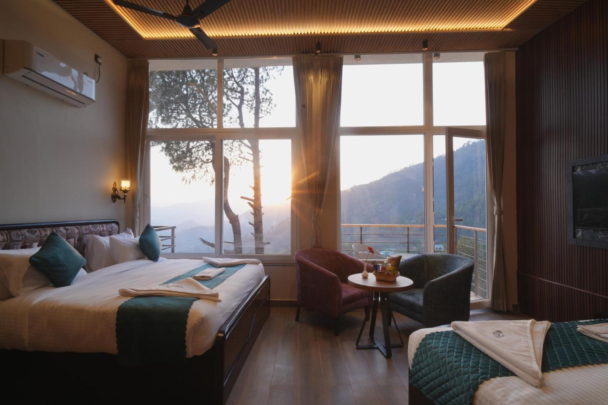 The Dunhill Manor Resort *