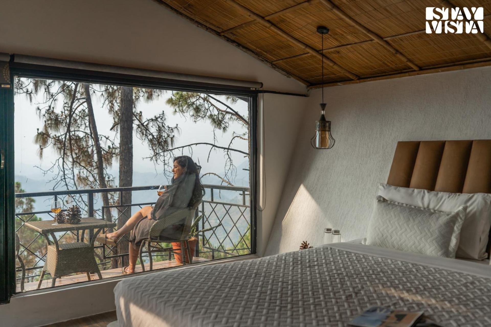 Stayvista At Tatvam - Mountain Views, Pool, Ac Hotel *