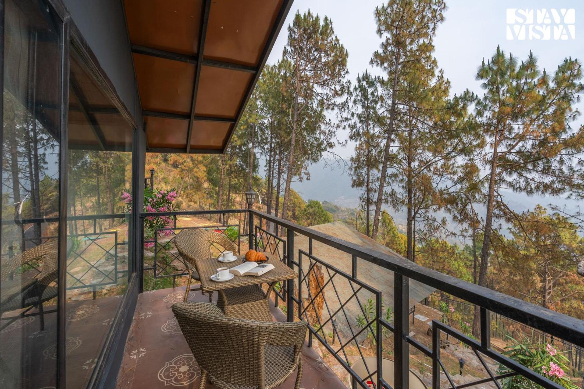 Hotel Stayvista At Tatvam - Mountain Views, Pool, Ac *