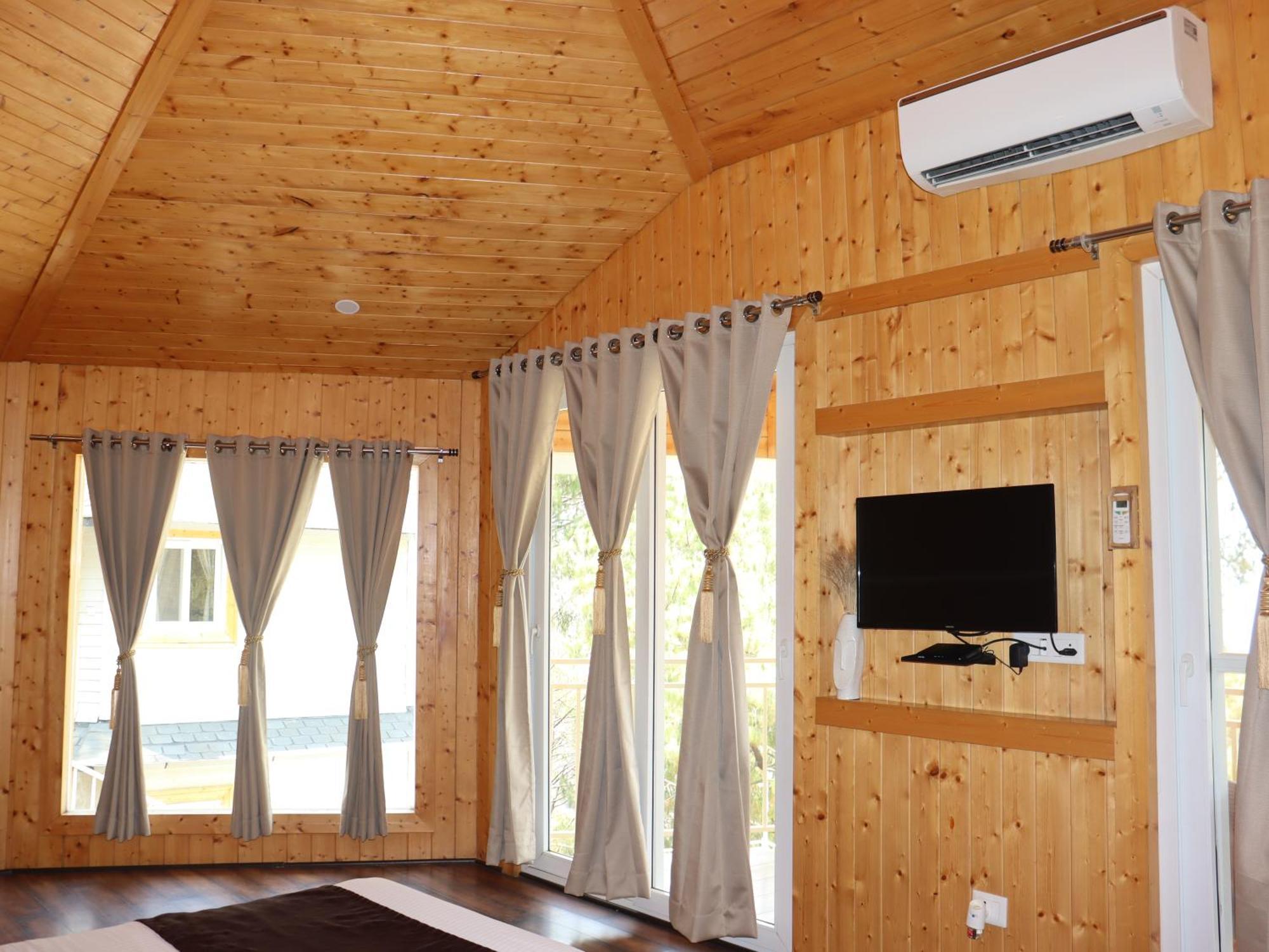 The Woods Retreat 4* Lansdowne