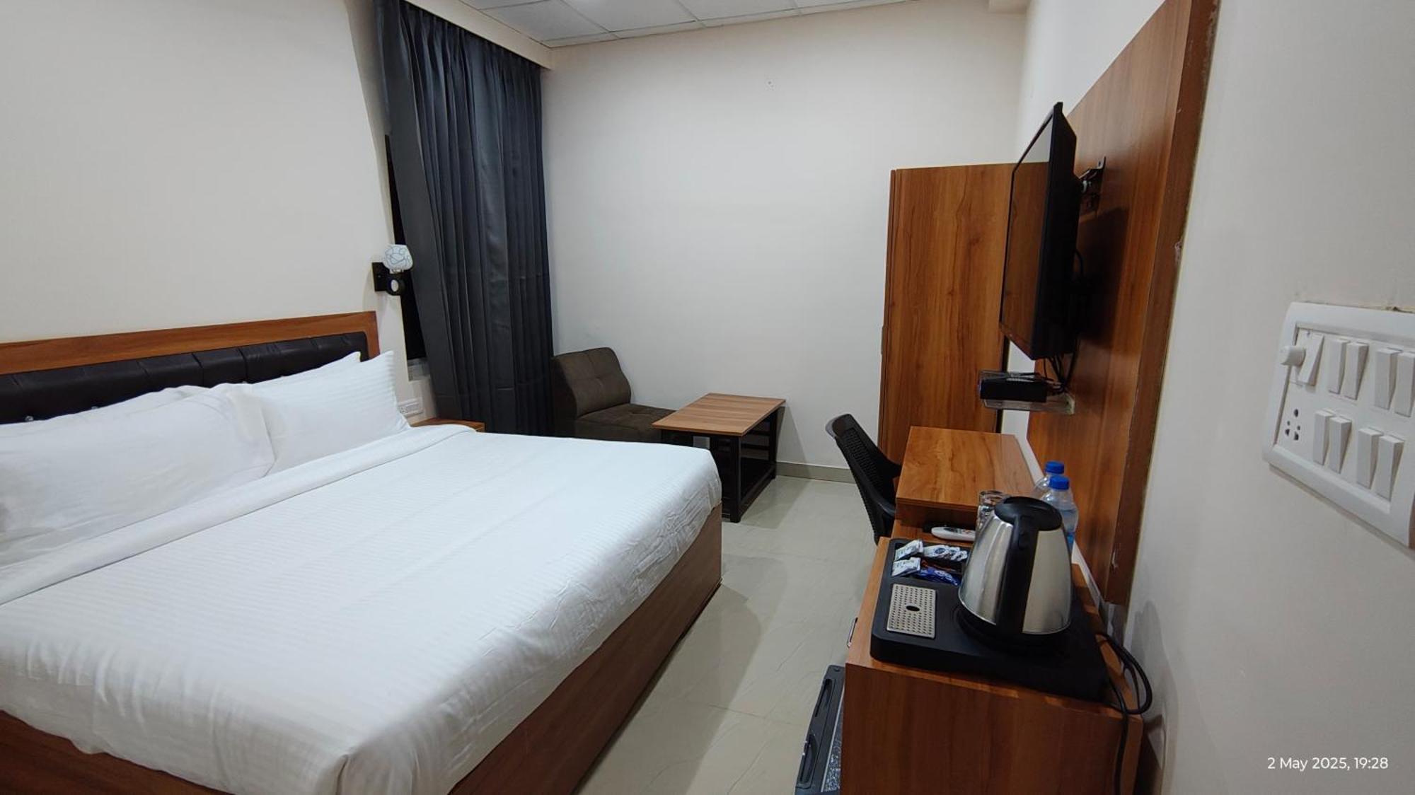 Ai 360 Degree Hotel