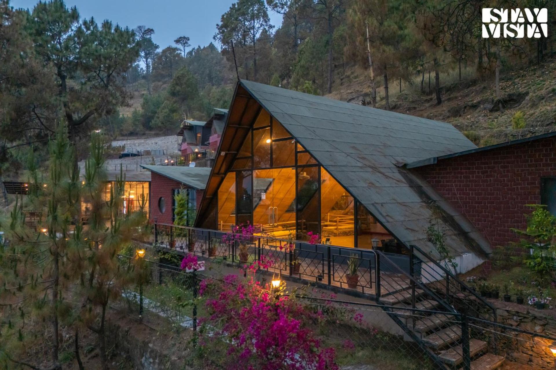 Stayvista At Tatvam-mountain Views & Ev Station Villa *
