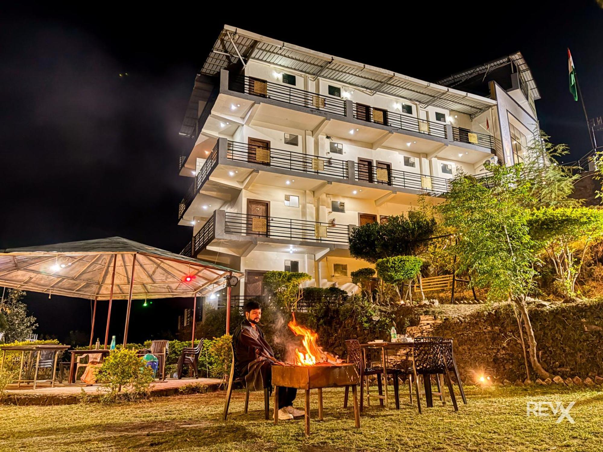 Winterline Gold Hotel 3*