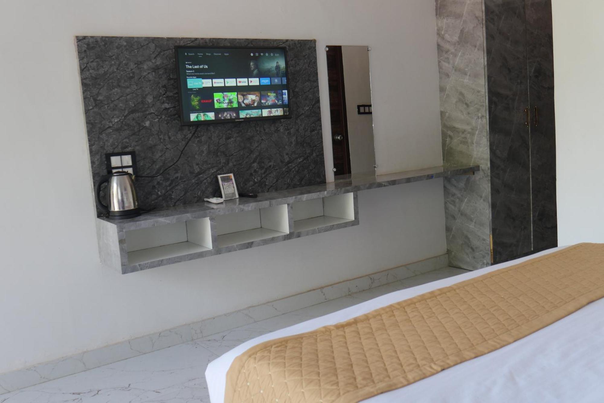 Hotel Cloud Forest 3*