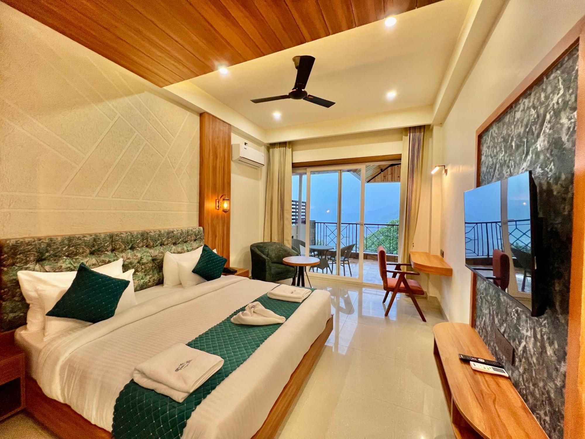The Dunhill Manor Resort