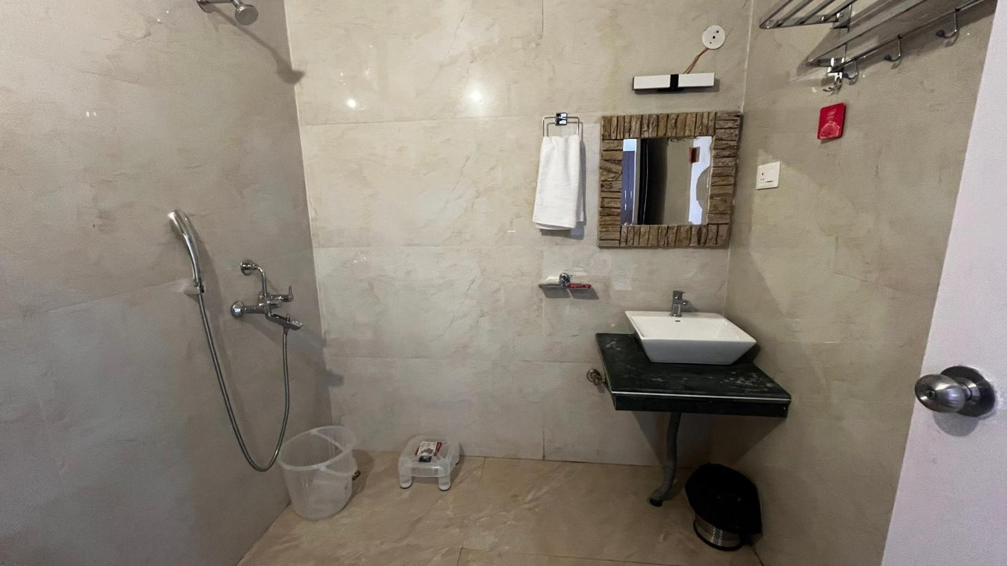 Oorja Eco Retreat Resort *