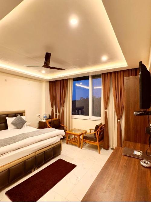 Hotel Tourist Pure Veg And Restaurant 4*