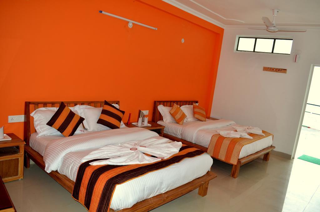 Snow Cliff Guest house