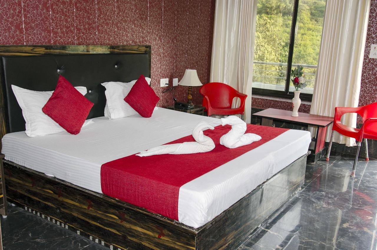 Hotel Yamkeshwar Mahadev Lansdowne