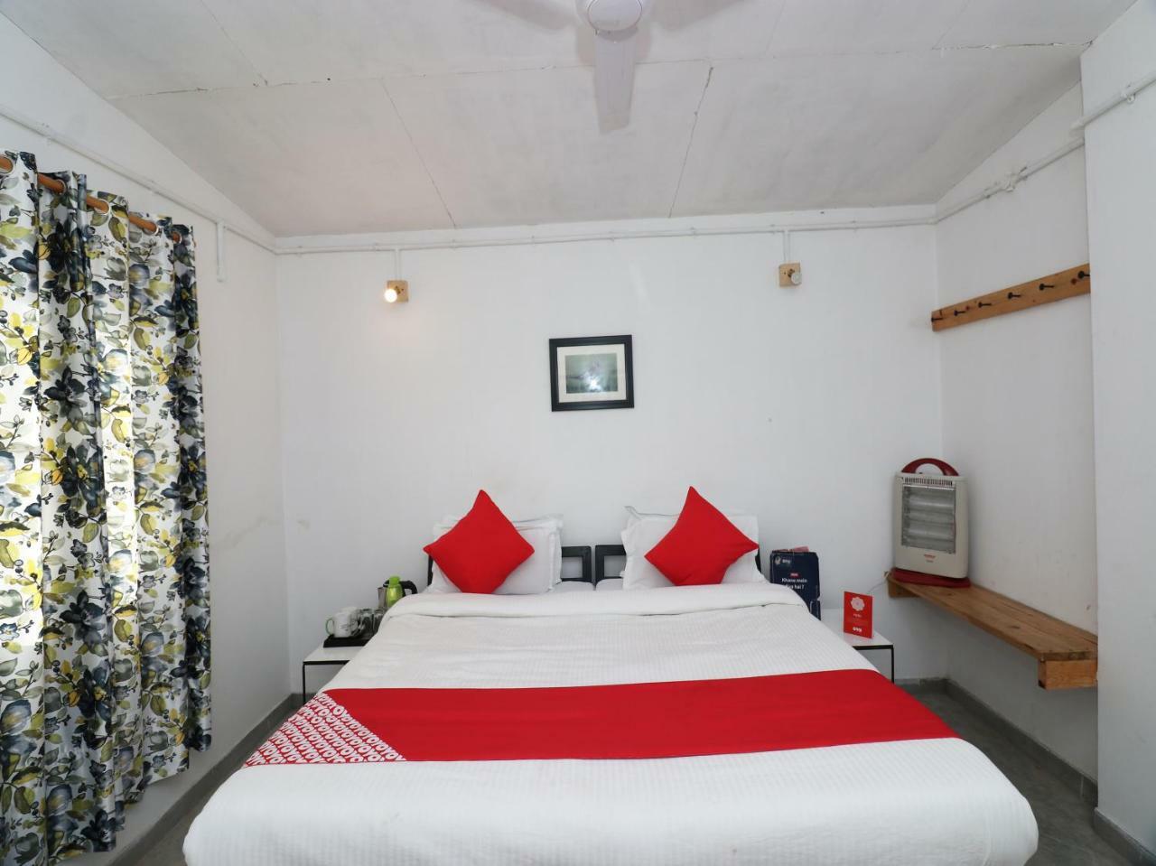 Oyo 26597 Manthan 3* Lansdowne