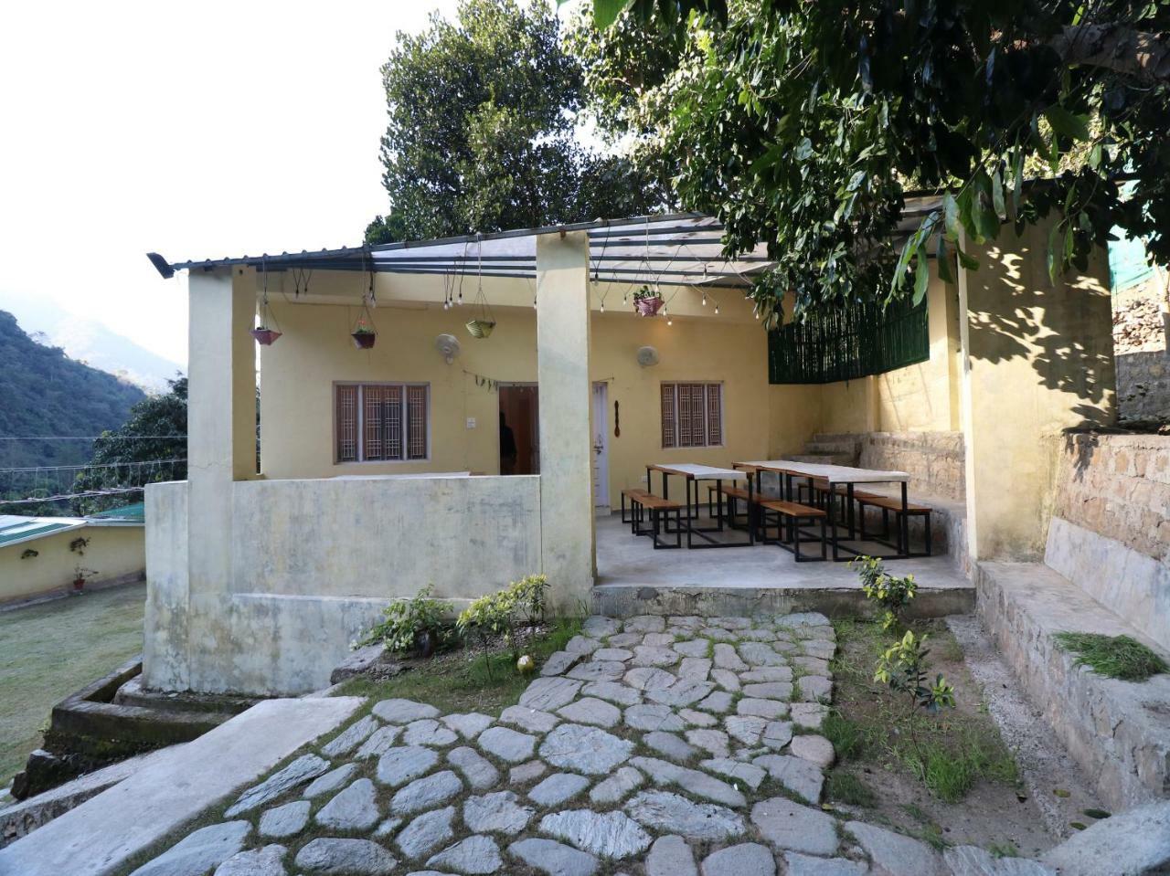 Oyo 26597 Manthan Hotel 3*