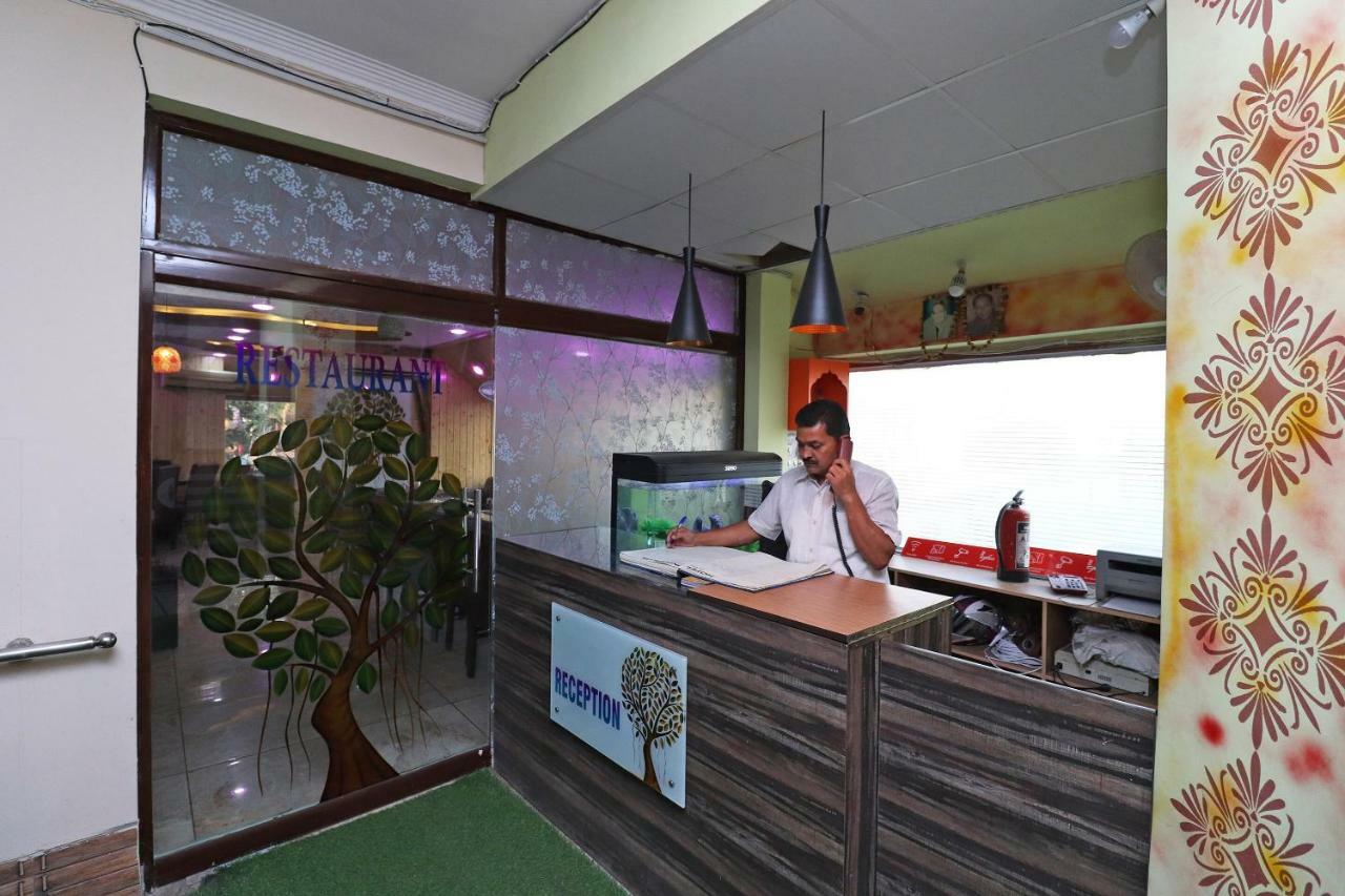 Hotel Oyo 38165 Indralok